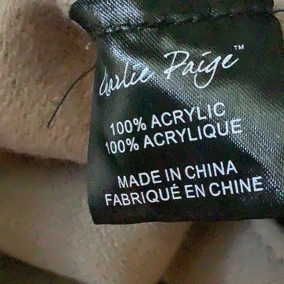 Charlie Paige Wrap - Picture 4 of 6